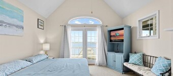 Water's Edge on Chincoteague Island!