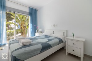 3 bedrooms, iron/ironing board, free WiFi