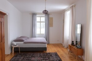 2 slaapkamers, een bureau, gratis wifi, beddengoed