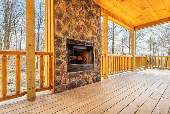 Property amenity - John's Place by Taylor Made Deep Creek (McHenry)