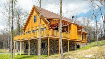 House (4 Bedrooms) | Property amenity