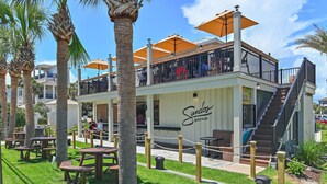 Outdoor dining - ⛱️Walk to Beach- Pool- Southbay#88 Townhome☀️ (Destin)