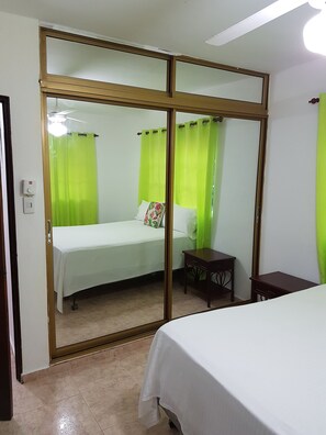 2 bedrooms, WiFi, bed sheets