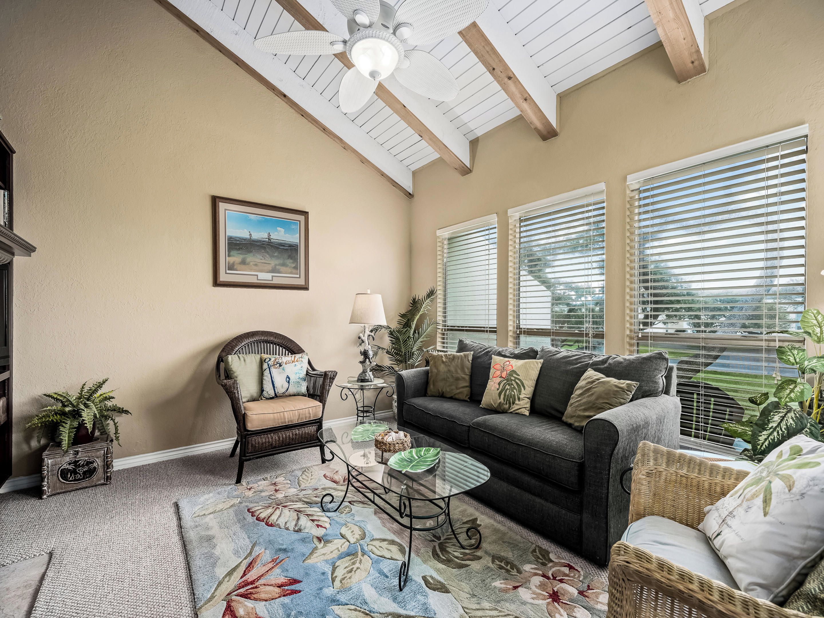 Condo (2 Bedrooms) | Property amenity