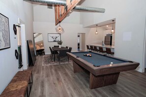 Spielezimmer