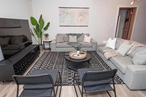 Luokittelematon kuva, 5 kautta 56, painike