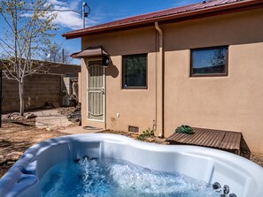 Nhà (2 Bedrooms) | Tiện nghi, dịch vụ nơi lưu trú