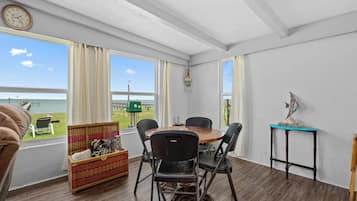 Casa (3 Bedrooms) | Servicio de la propiedad