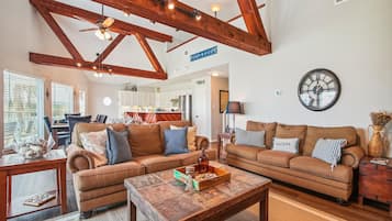 House, Multiple Beds, Patio, Ocean View | Living area