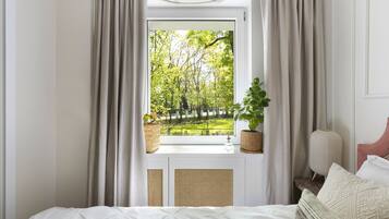 1 bedroom, iron/ironing board, free WiFi