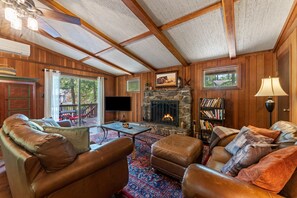 TV connectée, cheminée