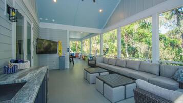 Rumah, Beberapa Tempat Tidur, dapur | Halaman properti