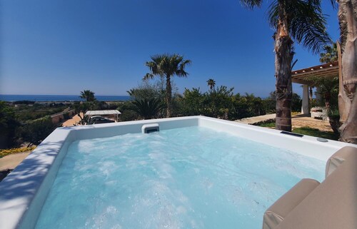 Sal739 in Pescoluse With 2 Bedrooms and 2 Bathrooms