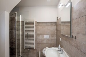 Apartamento familiar, varias habitaciones (Serenata 8) | Wifi gratis y ropa de cama