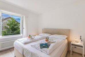 Family Apartment, Multiple Bedrooms (Serenata 8) | Free WiFi, bed sheets