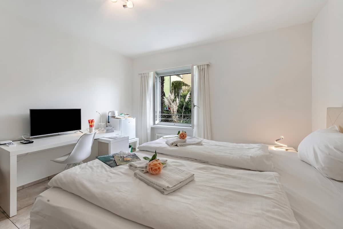 Family Apartment, Multiple Bedrooms (Serenata 8) | Free WiFi, bed sheets