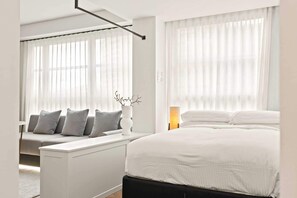 Desk, iron/ironing board, WiFi, bed sheets