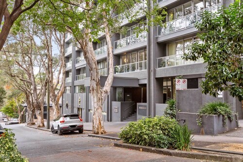 City Centre Studio by Hyde Park