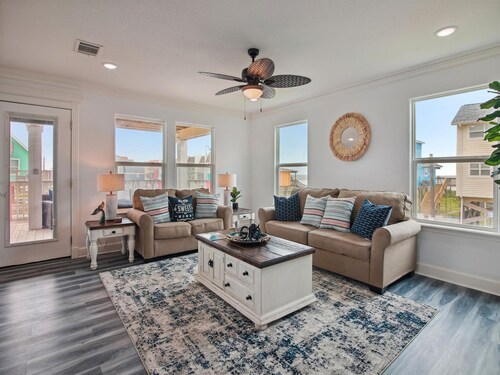 Birds of Paradise by Ryson Vacation Rentals