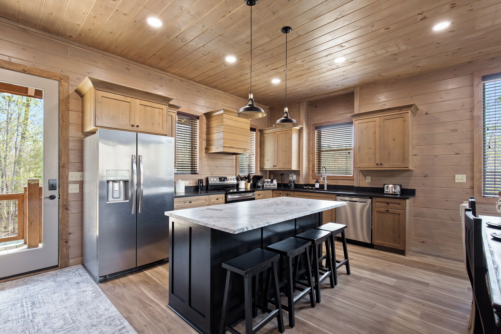 Studio (5 Bedrooms) | Property amenity