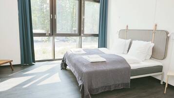 1 bedroom, iron/ironing board, travel cot, WiFi