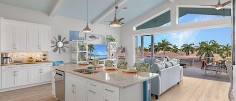 House, Multiple Beds, Balcony, Pool View | Private kitchen | Fridge, microwave, oven, stovetop