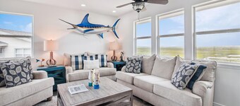 Blue Fin by Ryson Vacation Rentals