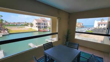 Condo, 1 King Bed with Sofa bed, Balcony | Dining