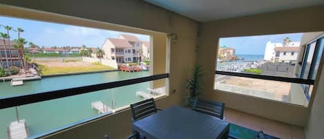 Condo, 1 King Bed with Sofa bed, Balcony | Dining