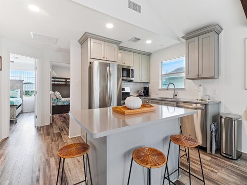 Peggy's Hideaway by Ryson Vacation Rentals