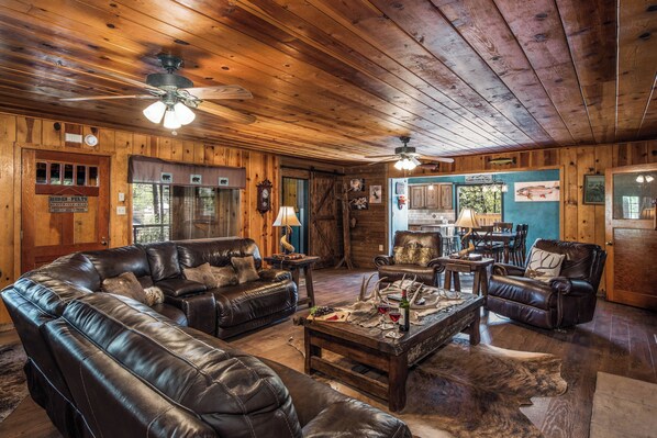 Studio (3 Bedrooms) | Property amenity - The Roost Downtown by Ruidoso Vacation Rentals (Ruidoso)