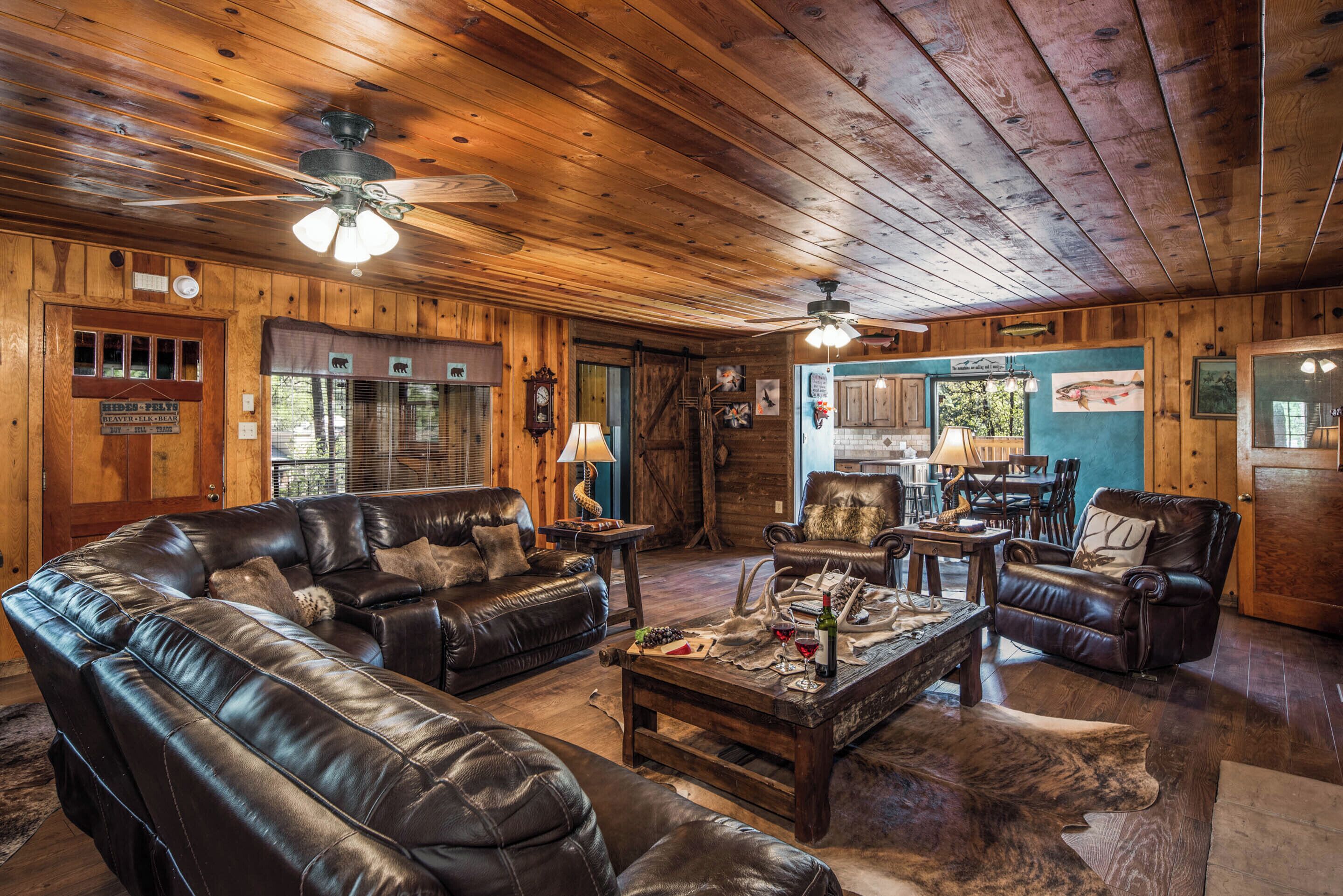 Studio (3 Bedrooms) | Property amenity