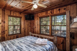 Studio (3 Bedrooms) | Property amenity