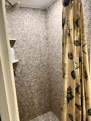 Towels, toilet paper