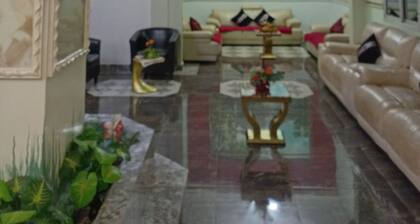 Hôtel le monarque palace