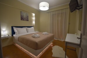 Classic Apartment | Free WiFi, bed sheets - K&C Rooms-Apartments (Markopoulo Mesogaias)