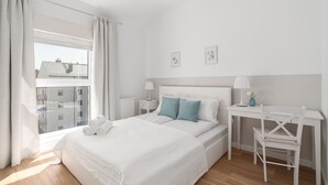 Room - White Elegance Apartment by Renters (Poznan)