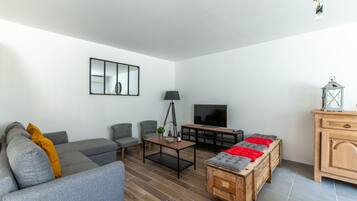 TV, DVD player, stereo