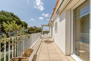 Property grounds - L'Hollywood Zen - One Bedroom Apartment, Sleeps 4 (Saint-Jean-de-Monts)