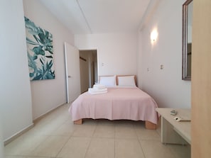 Quadruple Room | Bed sheets - neşe otel (Cesme)