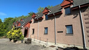 Unclassified image, 2 of 12, button - OYO Mackay'S Travel Lodge Hotel (Strathpeffer)