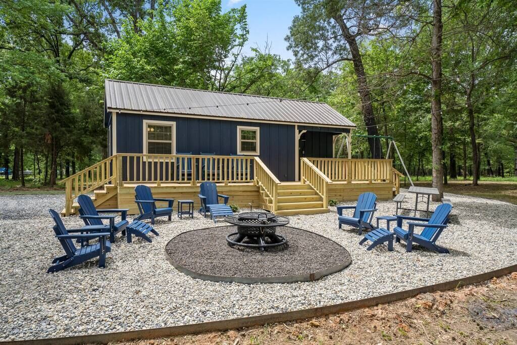 Connect to Nature by Lake Cypress Springs