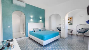 Apartment, 2 Bedrooms, Smoking, Terrace | 2 bedrooms, in-room safe, cribs/infant beds, bed sheets