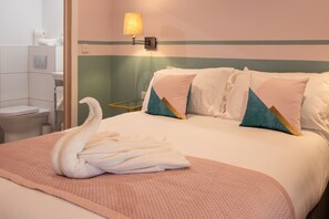 8 bedrooms, free WiFi, bed sheets - Stunning 8-bed Cottage in Hockwold Cum Wilton (Thetford)