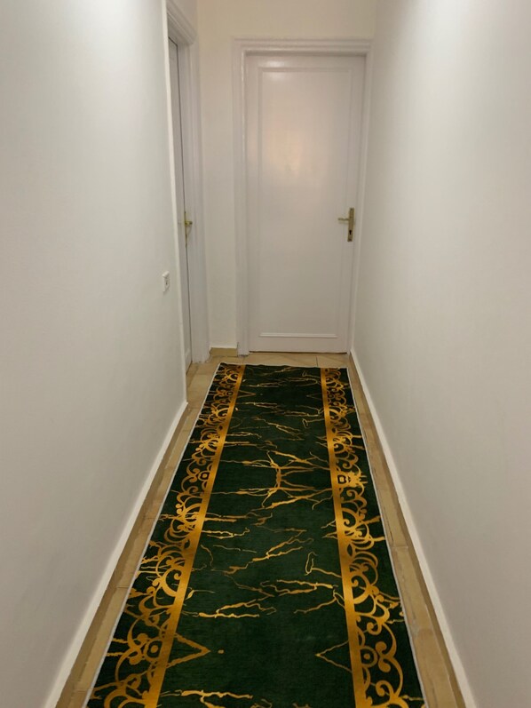 アパートメント | 内装