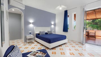 1 chambre, lits bébé (en supplément), draps fournis