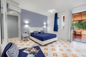 1 Schlafzimmer, kostenlose Babybetten, Zustellbetten, Bettwäsche