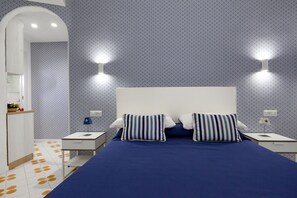1 bedroom, free cots/infant beds, rollaway beds, bed sheets - Estate4home - Ondine (Positano)