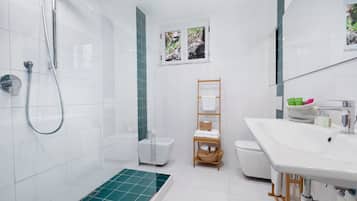 Douche, serviettes fournies