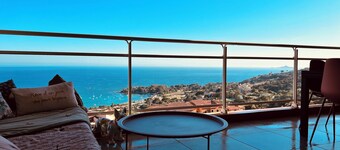 Apartment with sea view and view of the Bloody Islands